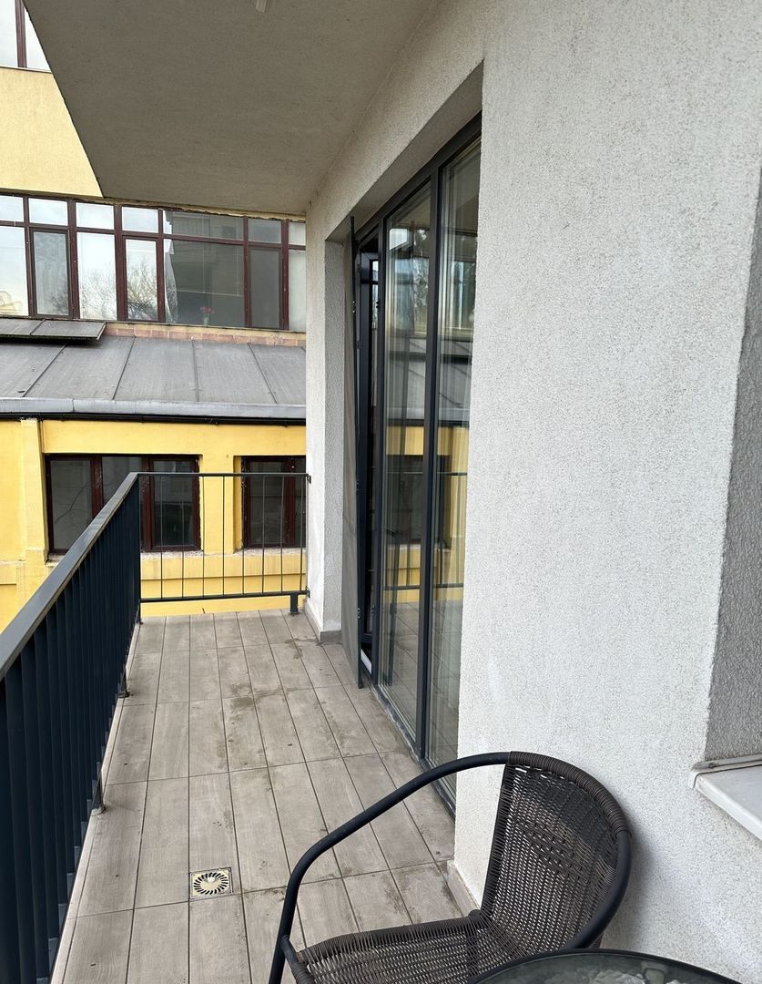 De Închiriat Garsonieră Modernă  Unirii- Alba Iulia, Centrală, Curte - Poză 16