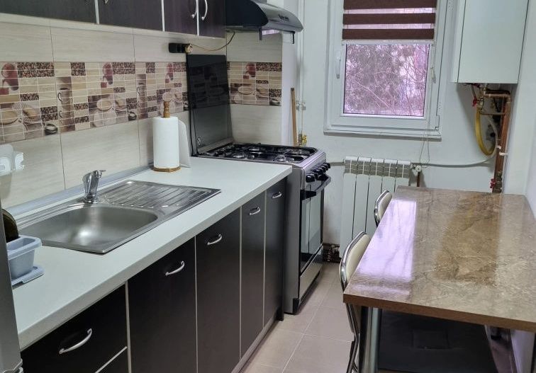 Apartament  3 camere - Poză 4