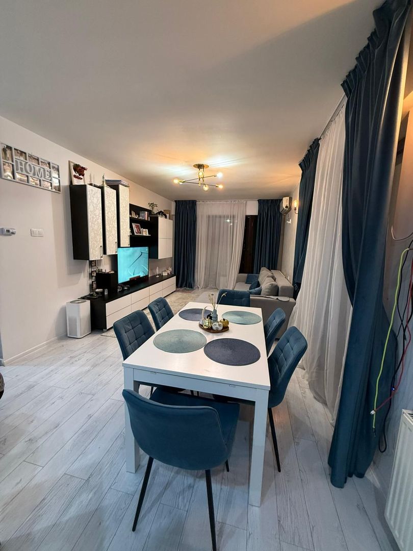 Apartament cu 3 camere, decomandat, zona Albert - Poză 2