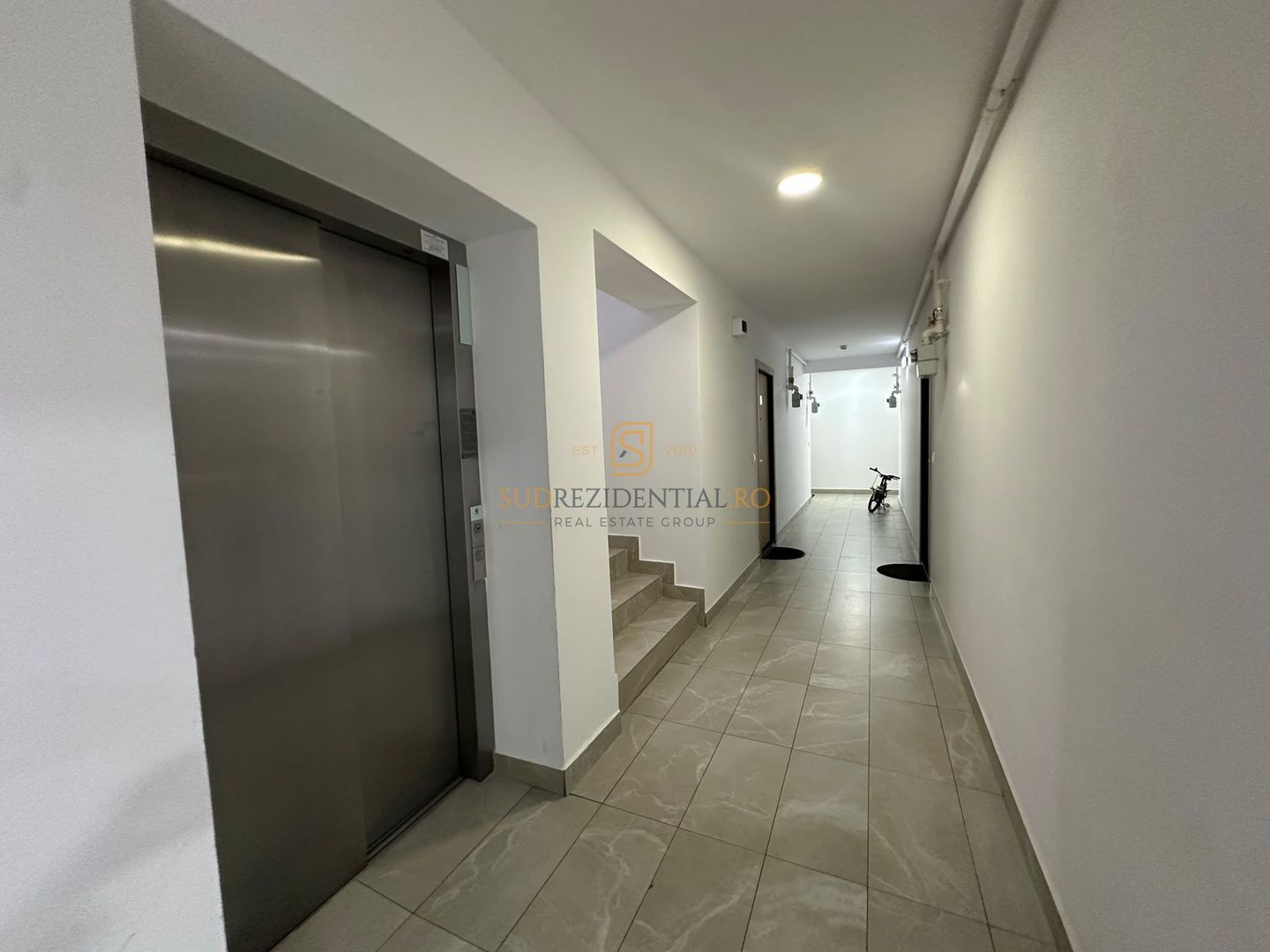 Apartament 2 camere, grădină proprie + loc de parcare inclus - Poză 14