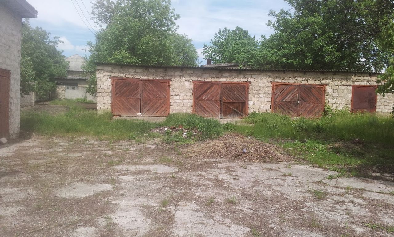 De vânzare teren cu construcții în orașul Sângerei – 56,7 ari - Poză 5