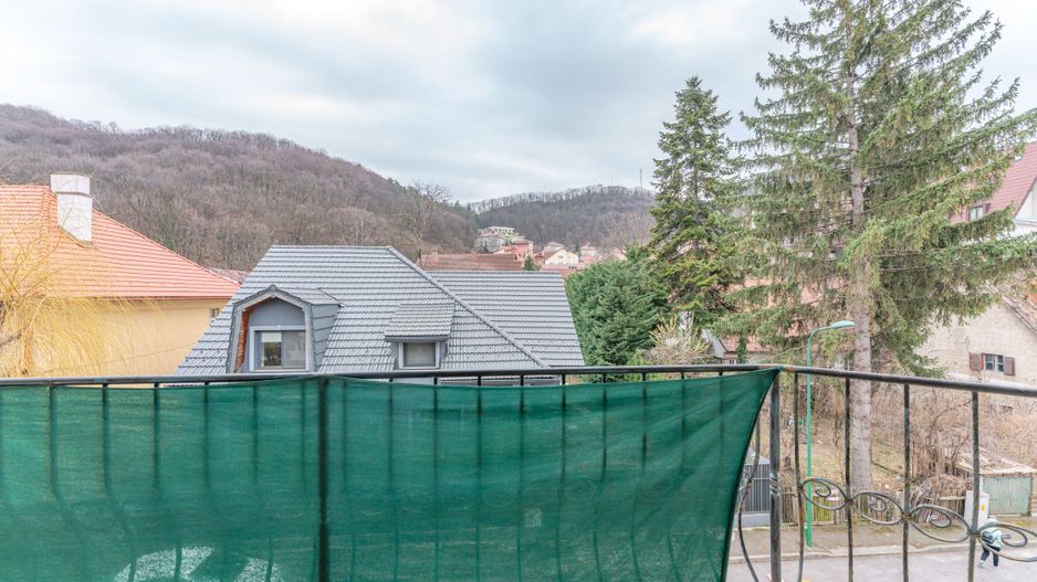 Casă individuală cu 7 camere lângă AFI Mall, ideală pentru birouri sau locuință - Poză 17