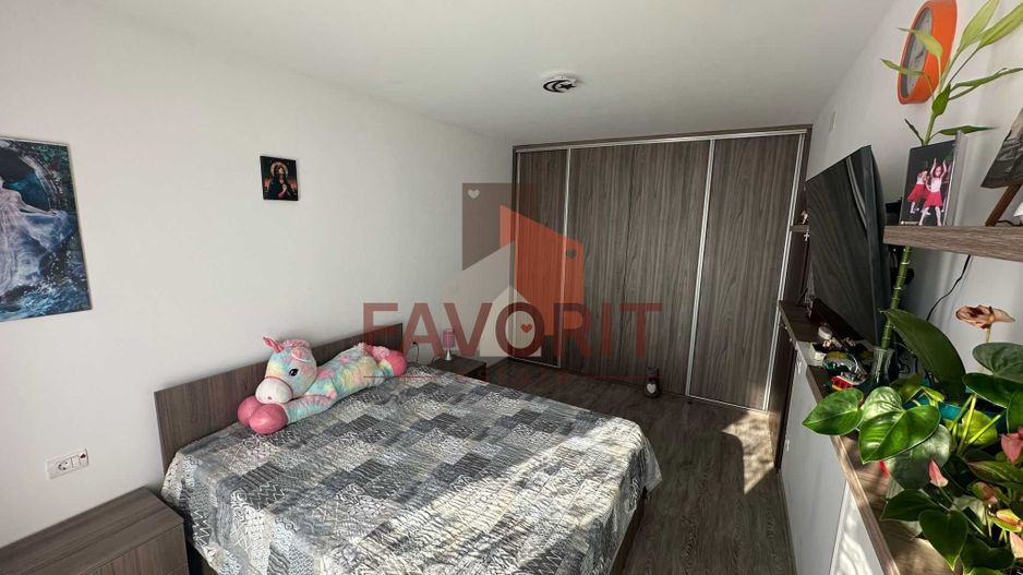 Etaj 2. Mobilat si utilat. Pozitie excelenta. - Poză 6