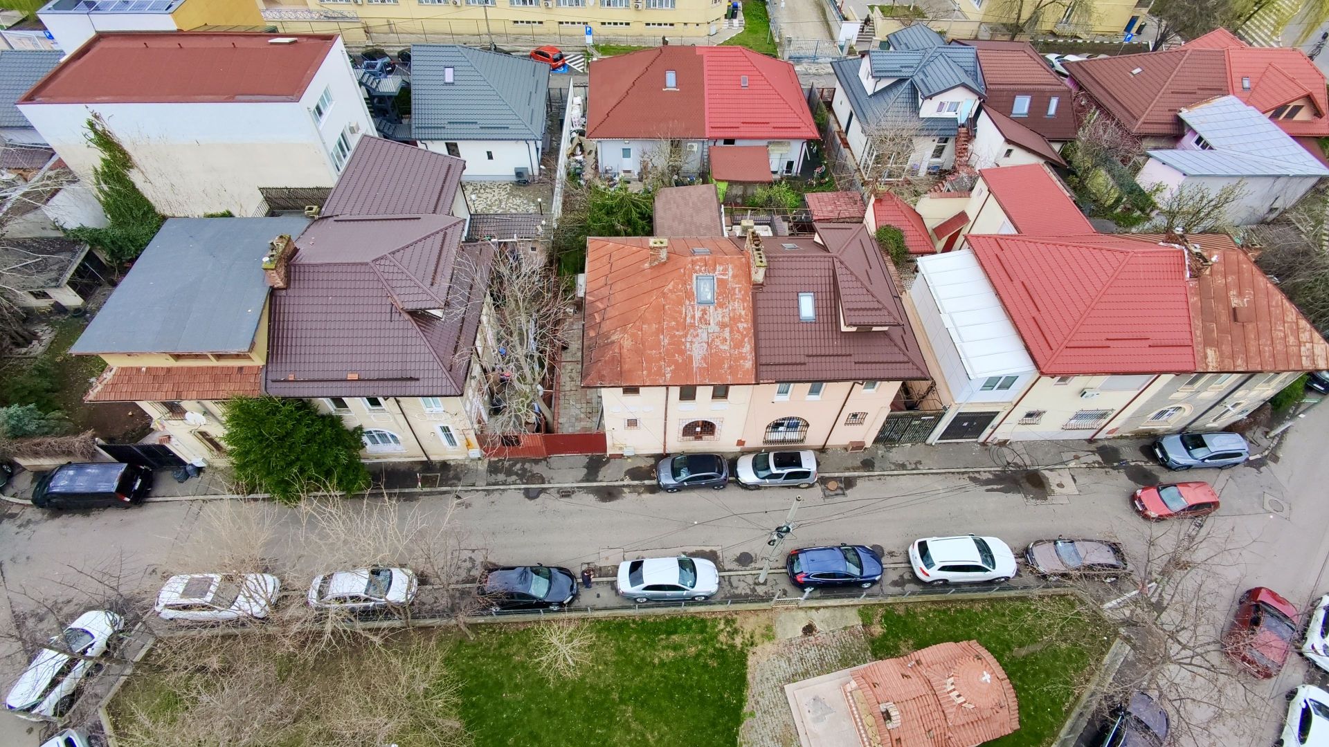 Vila 200 mp desfasurati cartier de case Belvedere Regie - Poză 2