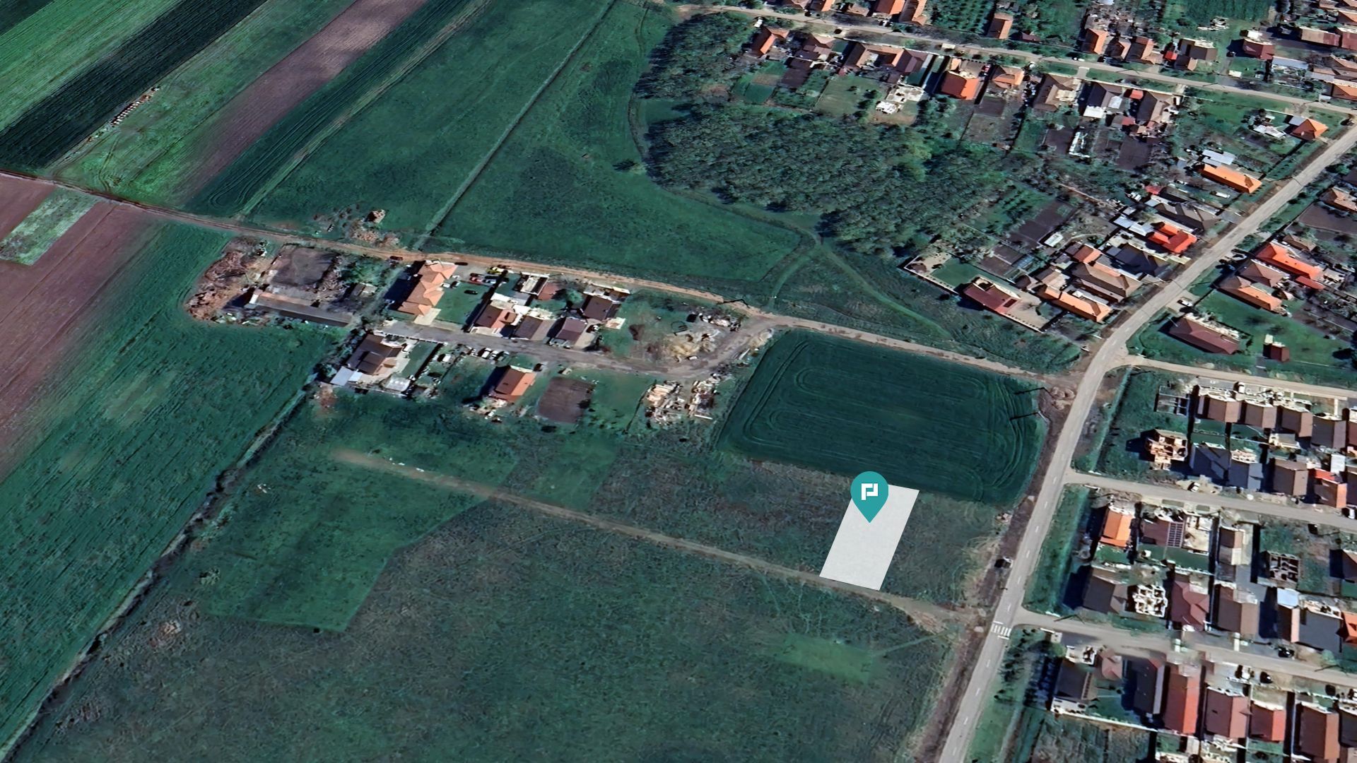 Loc de casa de 470 mp în Livada - Poză 3