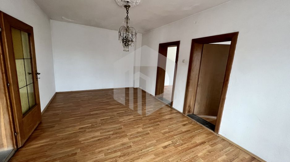 Casa individuala+ curte. Zona Lazaret/Balanta/ 3 Apartamente - Poză 10