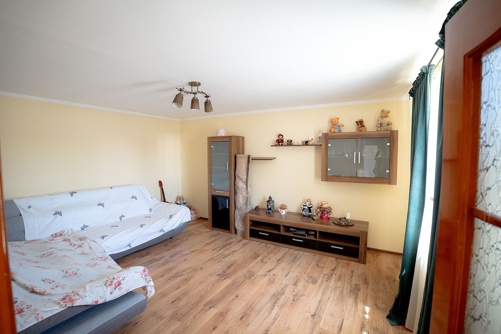 Casă 3 camere, 368mp teren, supr. utila 90mp, pe str. Focșa din Tecuci - Poză 4