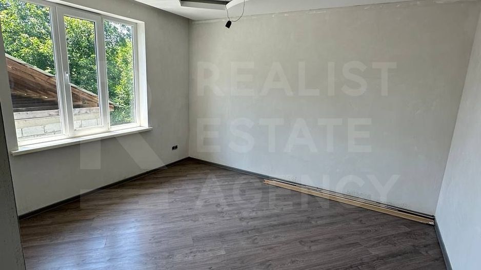 Vânzare 2 case pe un teritoriu, situată pe satul. Marandeni. - Poză 10