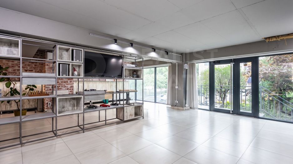 Vânzare/chirie, spațiu comercial, str. Valea Trandafirilor, Centru - Poză 2