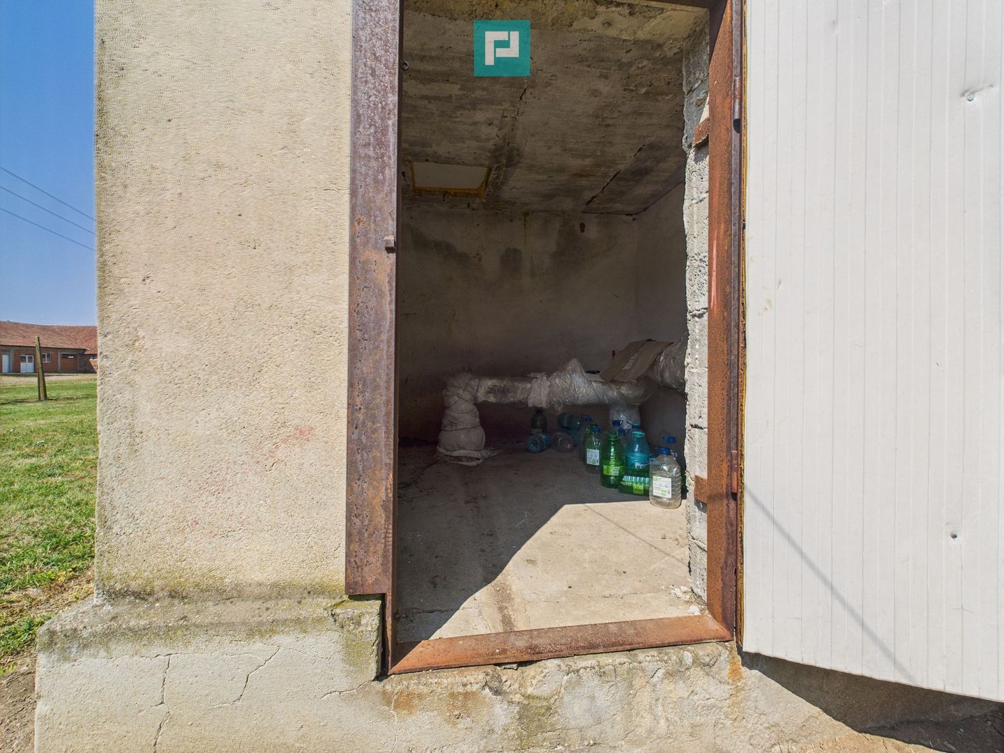 Complex industrial cu hale și teren  în Orțișoara - Poză 41