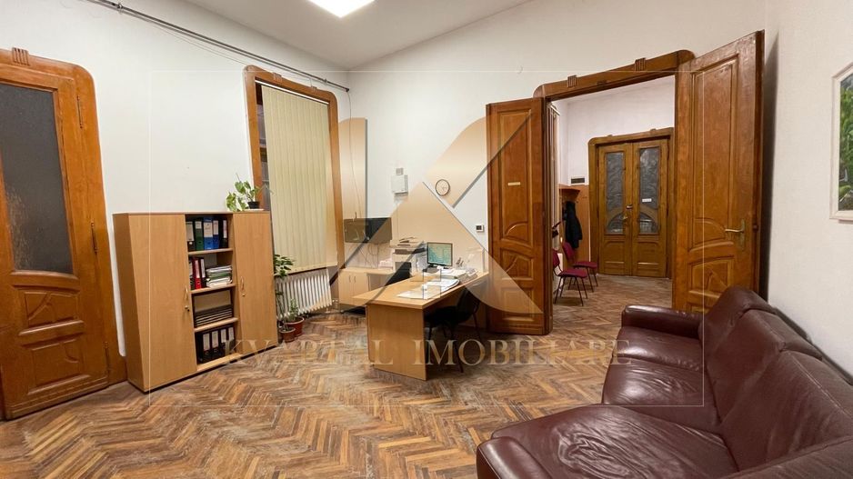 Apartament deosebit cu 5 camere, 123 mp utili. Opurtunitate unica! - Poză 2