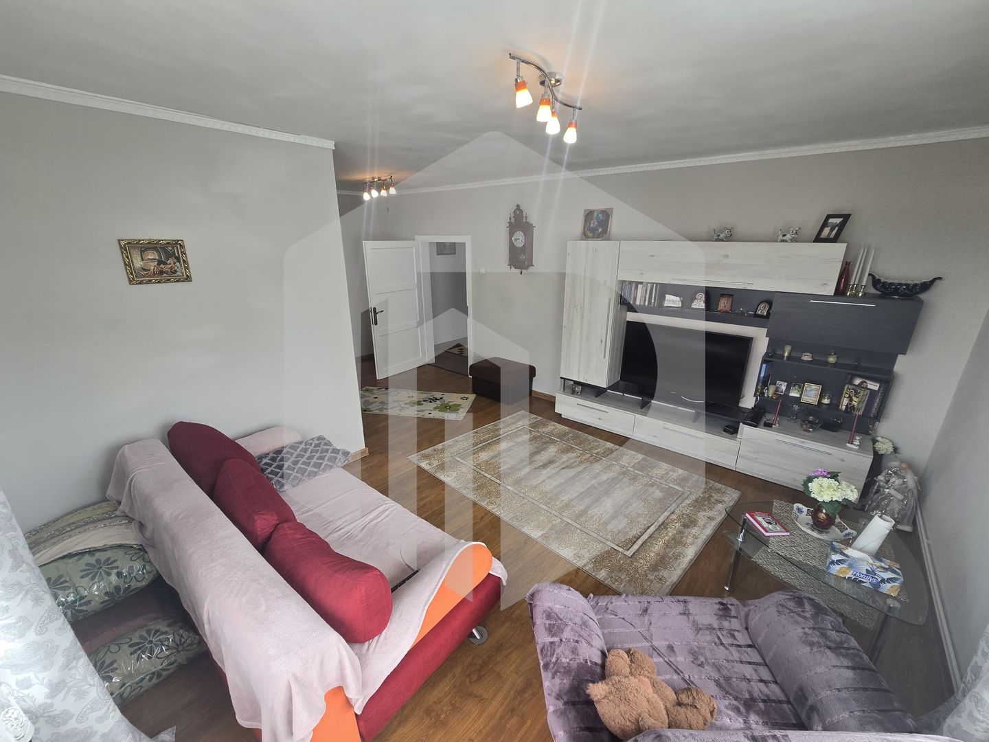 Casa 4 camere 1000 mp teren zona Subarini - Poză 12