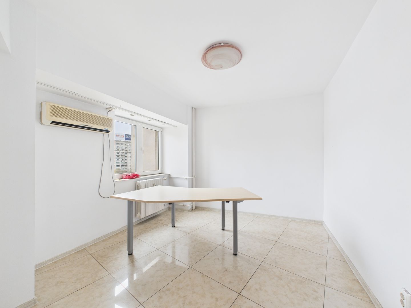 Apartament cu 3 camere de vanzare - Spatiu versatil - Rond Alba Iulia - Poză 8