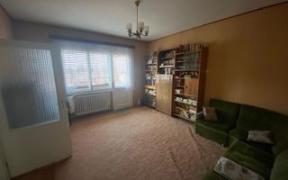 BRASADAS vinde ap cu 3 cam și garaj Piata Mare. - Poză 1