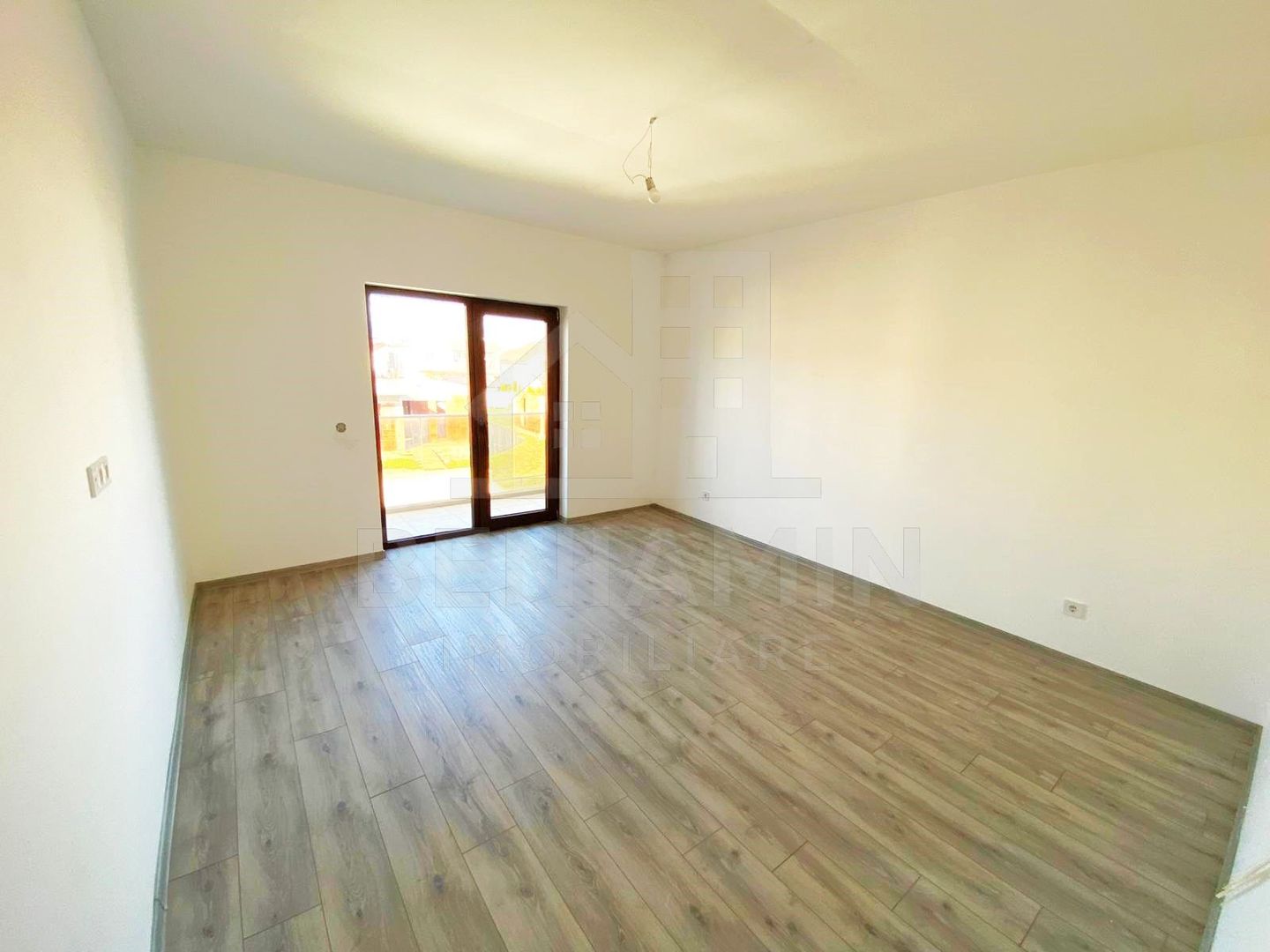 Casa noua stil mediteranean - P+1 - 4 dormitoare - 176mp - Damila - Poză 3