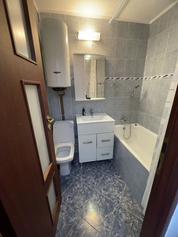 Apartament 2 camere decomandat la 7-8 minute de metrou - Poză 8