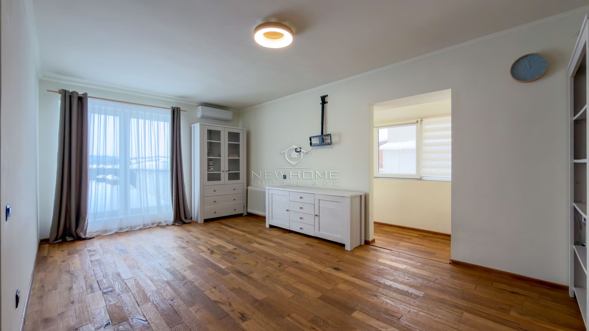 Apartament 2 camere 60 mp, 60 mp terasa, zona VIVO - Poză 1