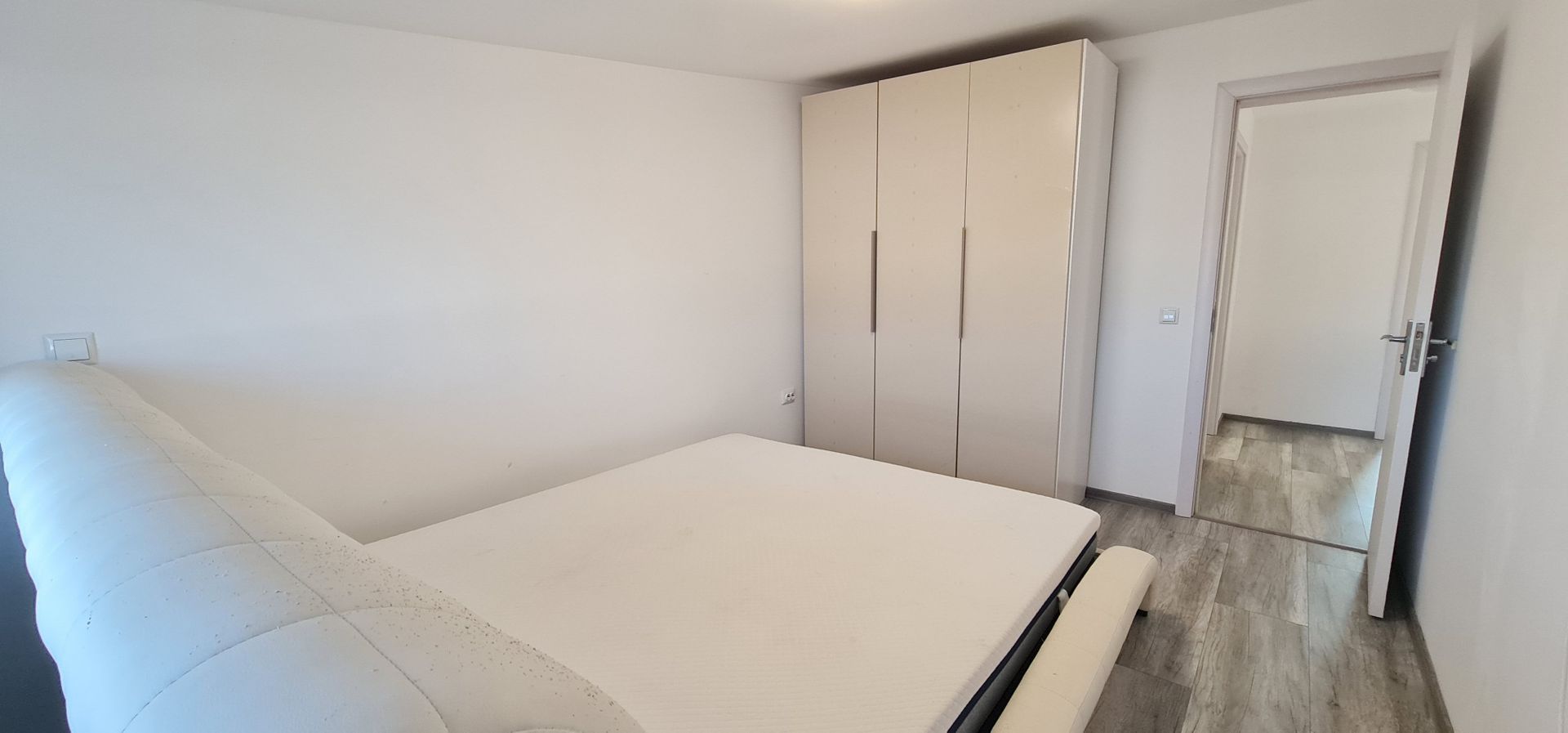 Casa finalizata intabulata mobilata in Cartier Izvor Tarlungeni Brasov - Poză 3