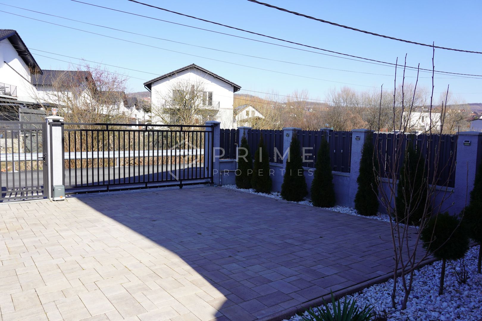 Casă tip duplex complet amenajată si mobilată - Poză 2