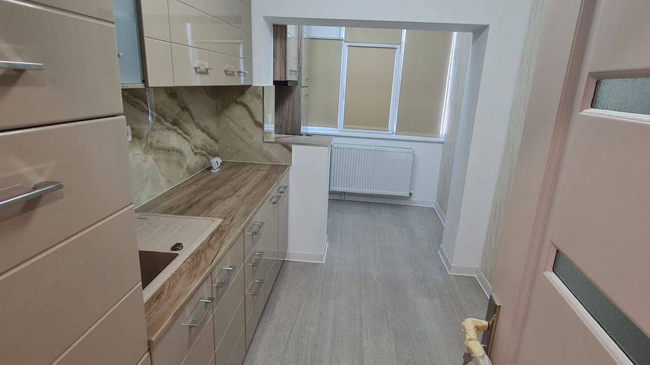 De vanzare apartament apartament cu 2 camere,  Micro 16, etaj 4, 72.000 E - Poză 11