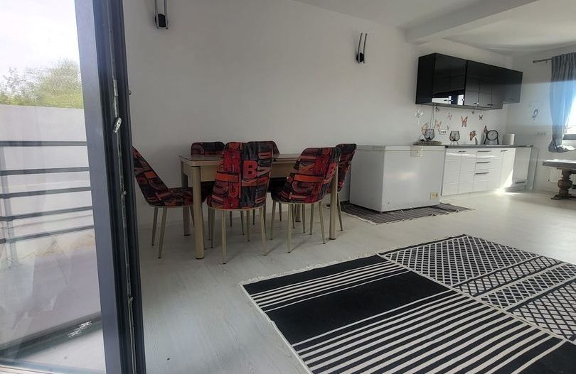 Casa Mogosoaia, constructie noua, 3 bai, zona in dezvoltare, vecini civilizati - Poză 15