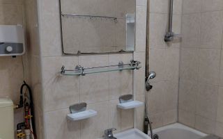 ⭐ OCAZIE în Micro 19! Apartament 2 Camere, Decomandat, Etaj 3/10 - Poză 3