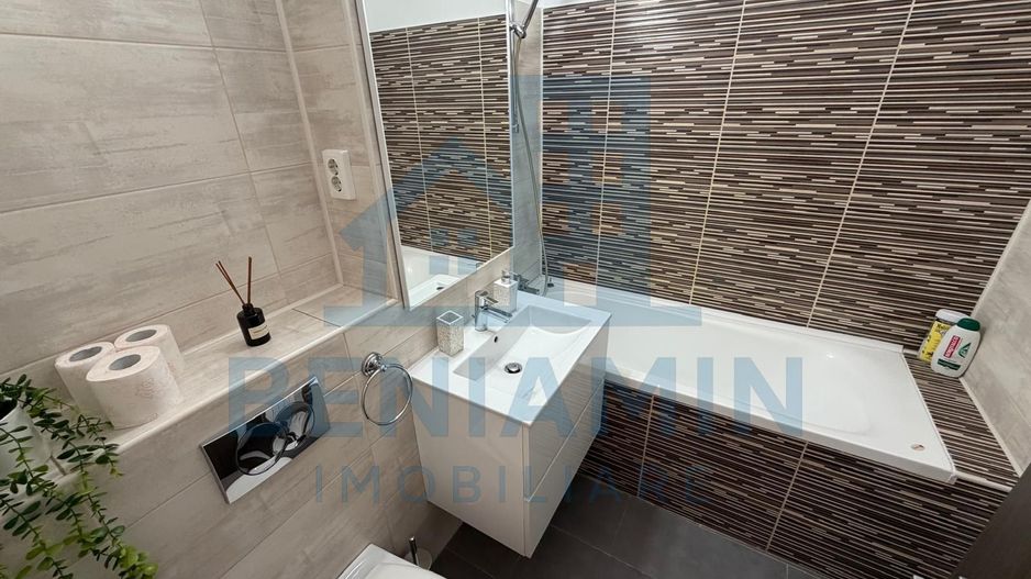 3 Decomandate-Etaj 2-Centrala termica-83mp-Mobilat-Utilat-Liber - Poză 10