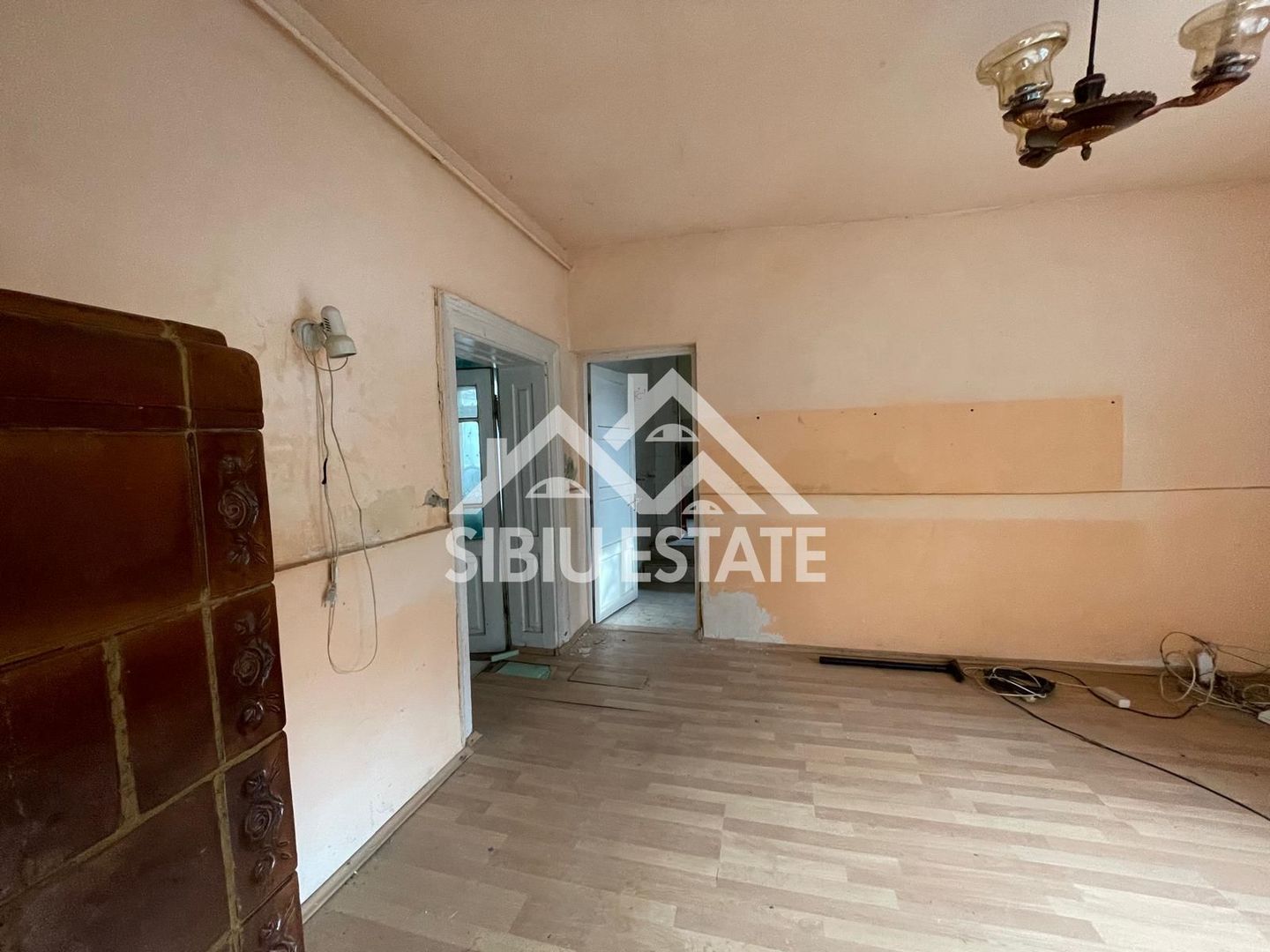 Oportunitate de investiție – Casă cu potențial, în zona Trei Stejari - Poză 5