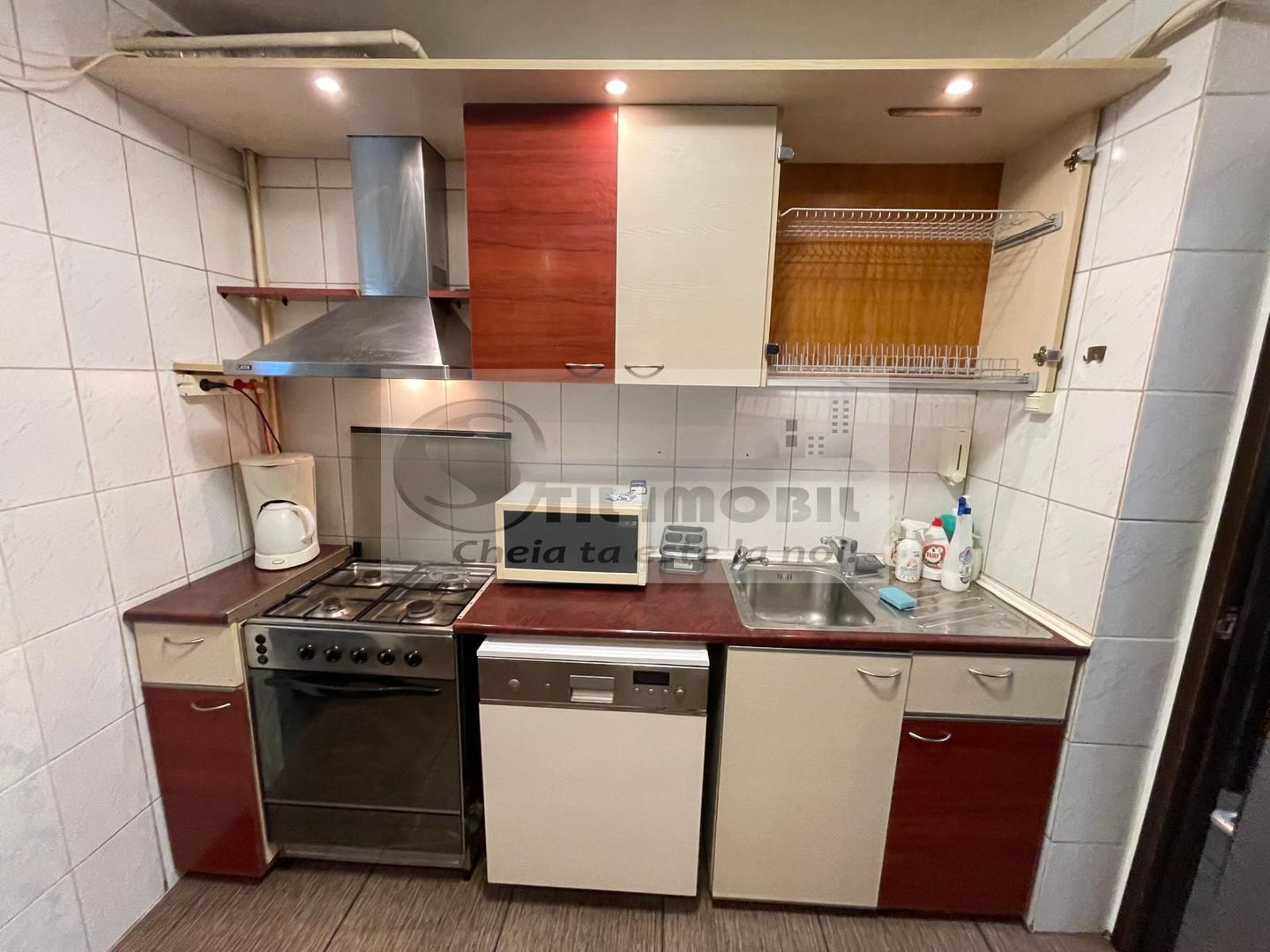 Apartament 3 camere Pacurari - 550 euro - Poză 10