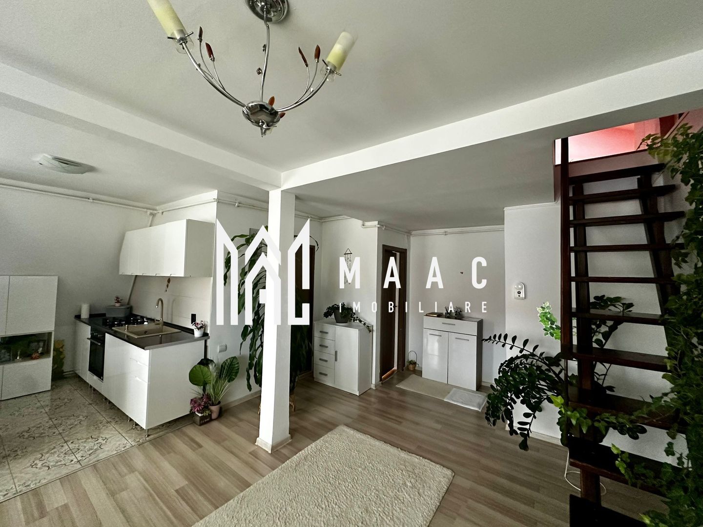 Apartament 3 camere de vânzare | Vasile Aaron, Sibiu | 61 mp, INTABULATĂ - Poză 1