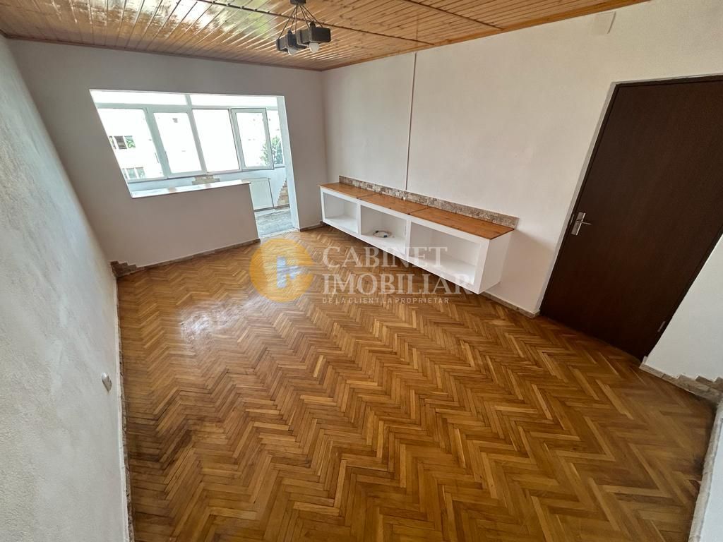 Piata Voievozilor 2 camere decomandat 54mp - Poză 3