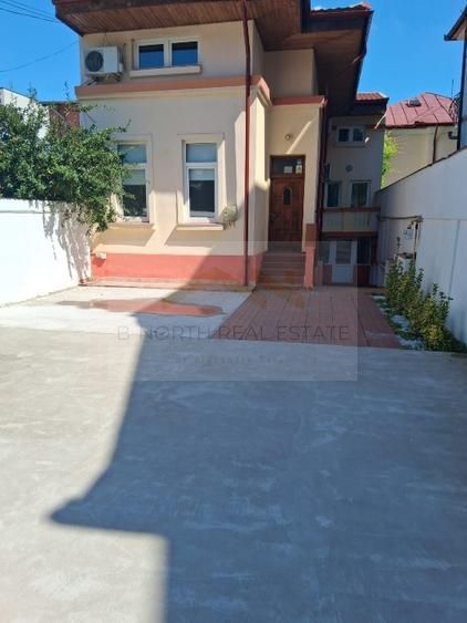 Vilă D+P+M | Tineretului | 145 mp | Curte 132 mp | 5 locuri de parcare - Poză 1