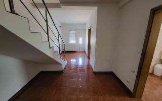 Casă spațioasă, versatilă – ideală pentru firmă sau locuință - Poză 5