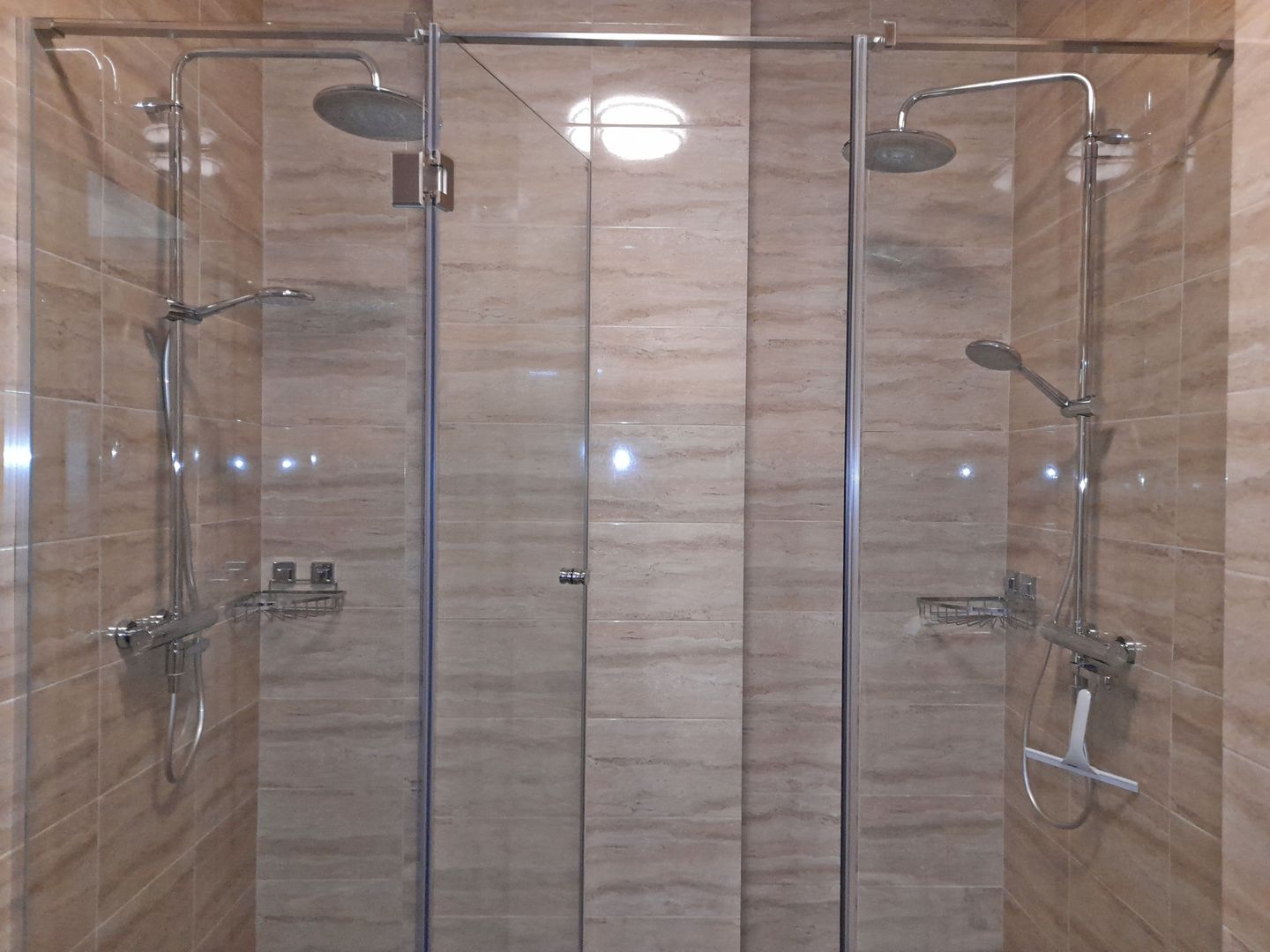 Vanzare 3 camere central, str. Tudor Vladimirescu - Ared, Oradea - Poză 13