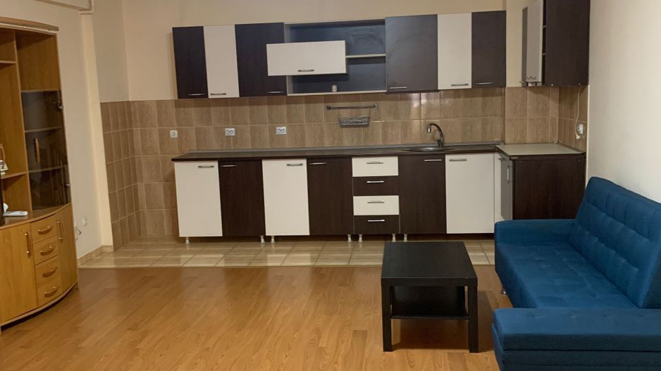 Apartament 2 camere de vanzare Cartier Latin - Poză 1