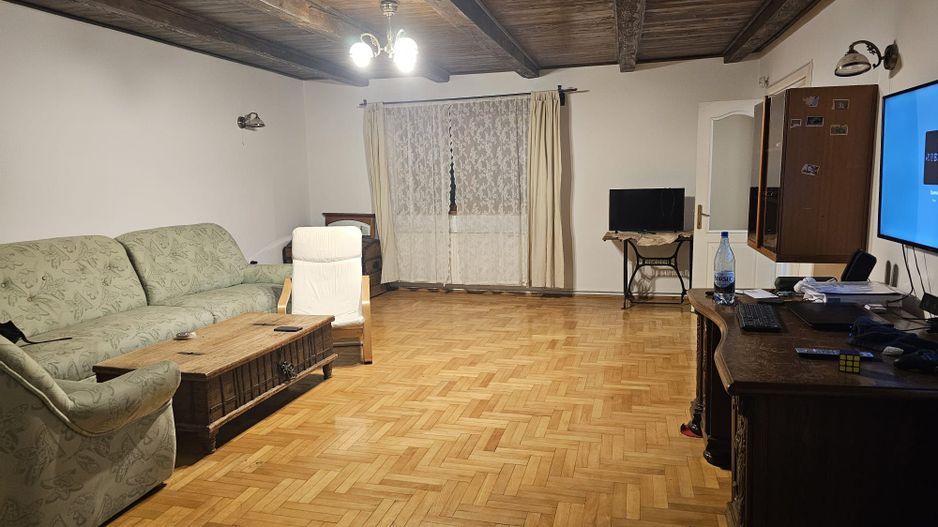 Inchiriez casa in Sanpetru - Poză 1