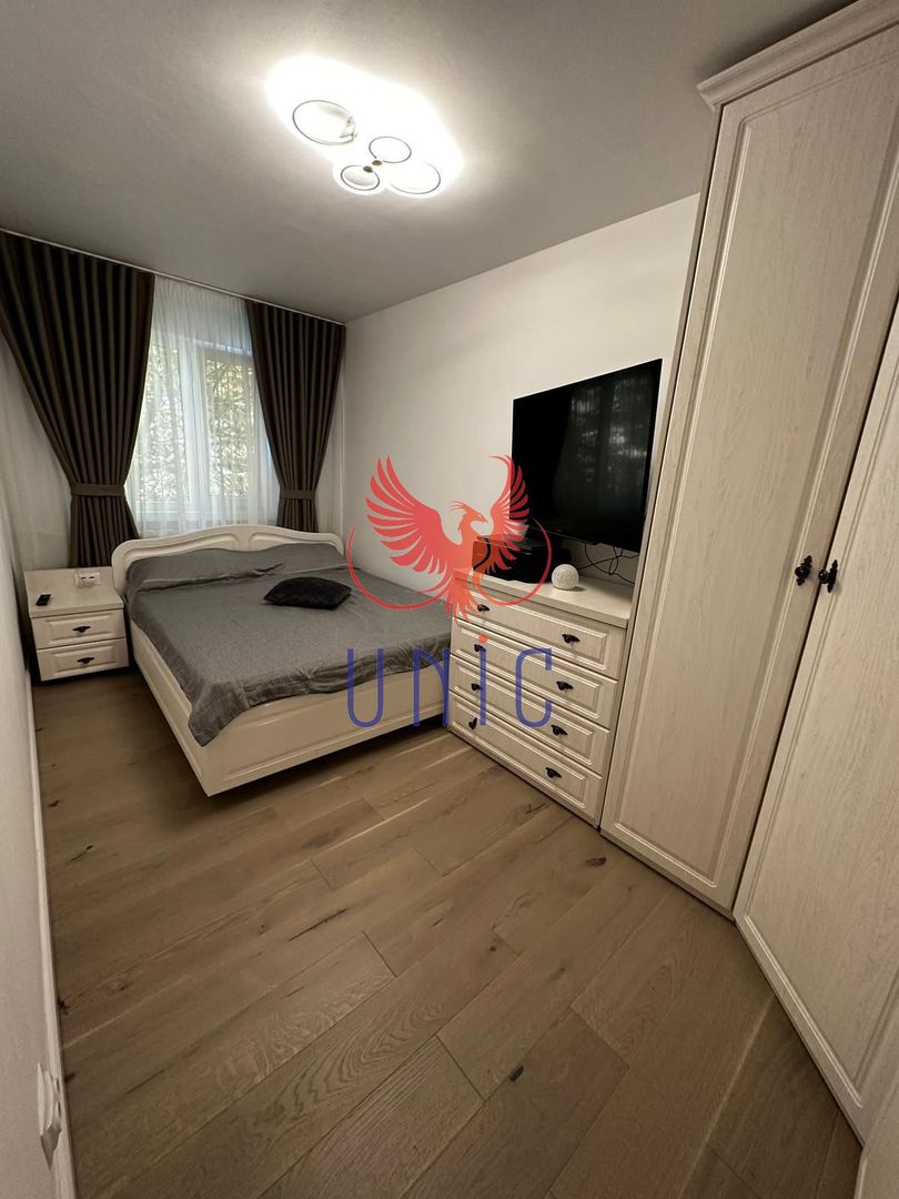 Apartament lux 3 camere Craiovita Noua - Poză 5