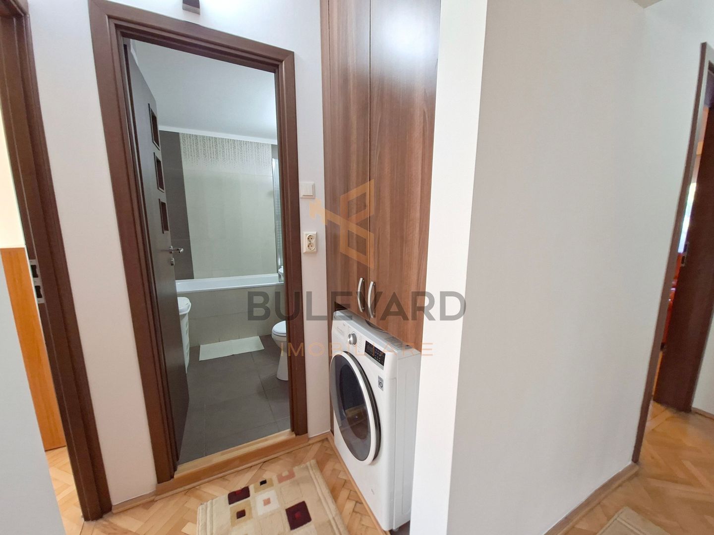 Apartament 3 camere decomandate + parcare, mijlocul strazii Titulescu! - Poză 14
