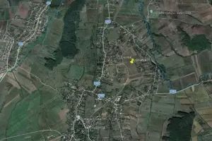 Urgent, De vanzare teren intravilan zona Lunca Cetatuii spre Ciurea - Poză 1