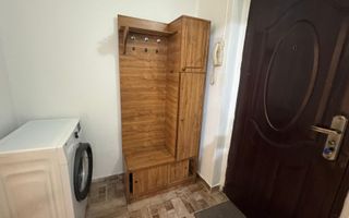 Garsoniera Podu Ros 10 min Centru Palas Mall - Poză 9