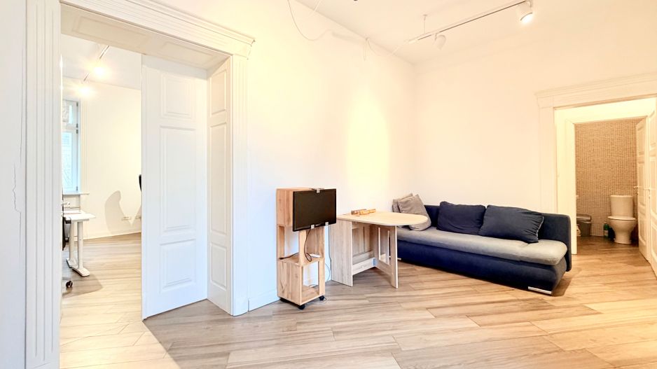 Spațiu Birou - Imobil istoric complet renovat - Poză 7