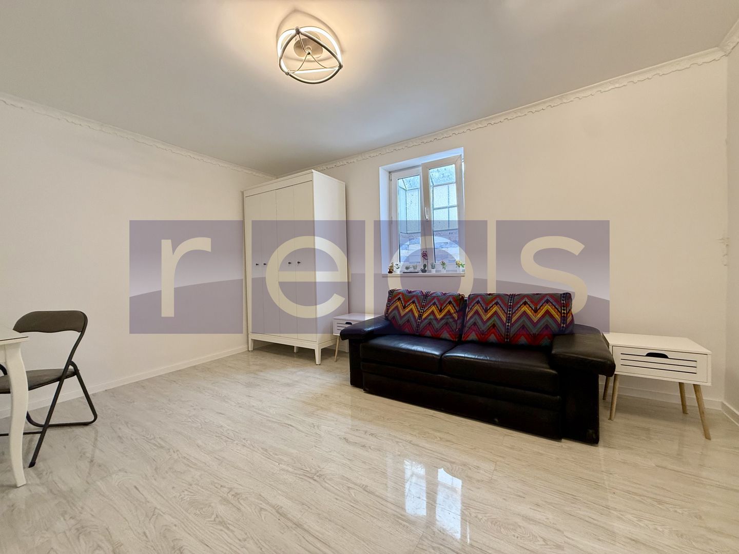 ÎNCHIRIERE 2 CAMERE | PIAȚA UNIRII | LOC DE PARCARE - Poză 1