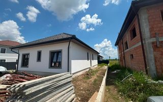Casa premium pe un singur nivel 4 camere terasa pivnita Cristian - Poză 12