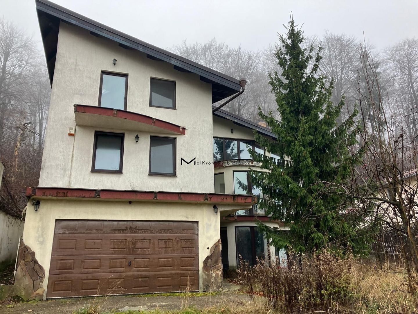 Proprietate amplă cu două case și teren generos, Brașov – str. Cariere - Poză 6