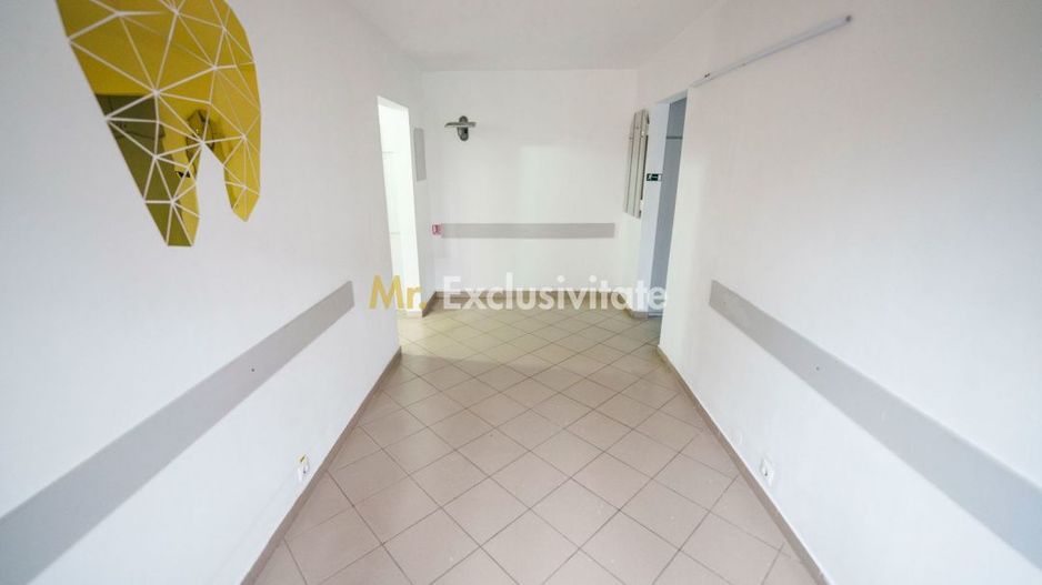 Spatiu parter, 56 mp, ideal cabinet medical, birouri sau servicii – Sarari - Poză 1