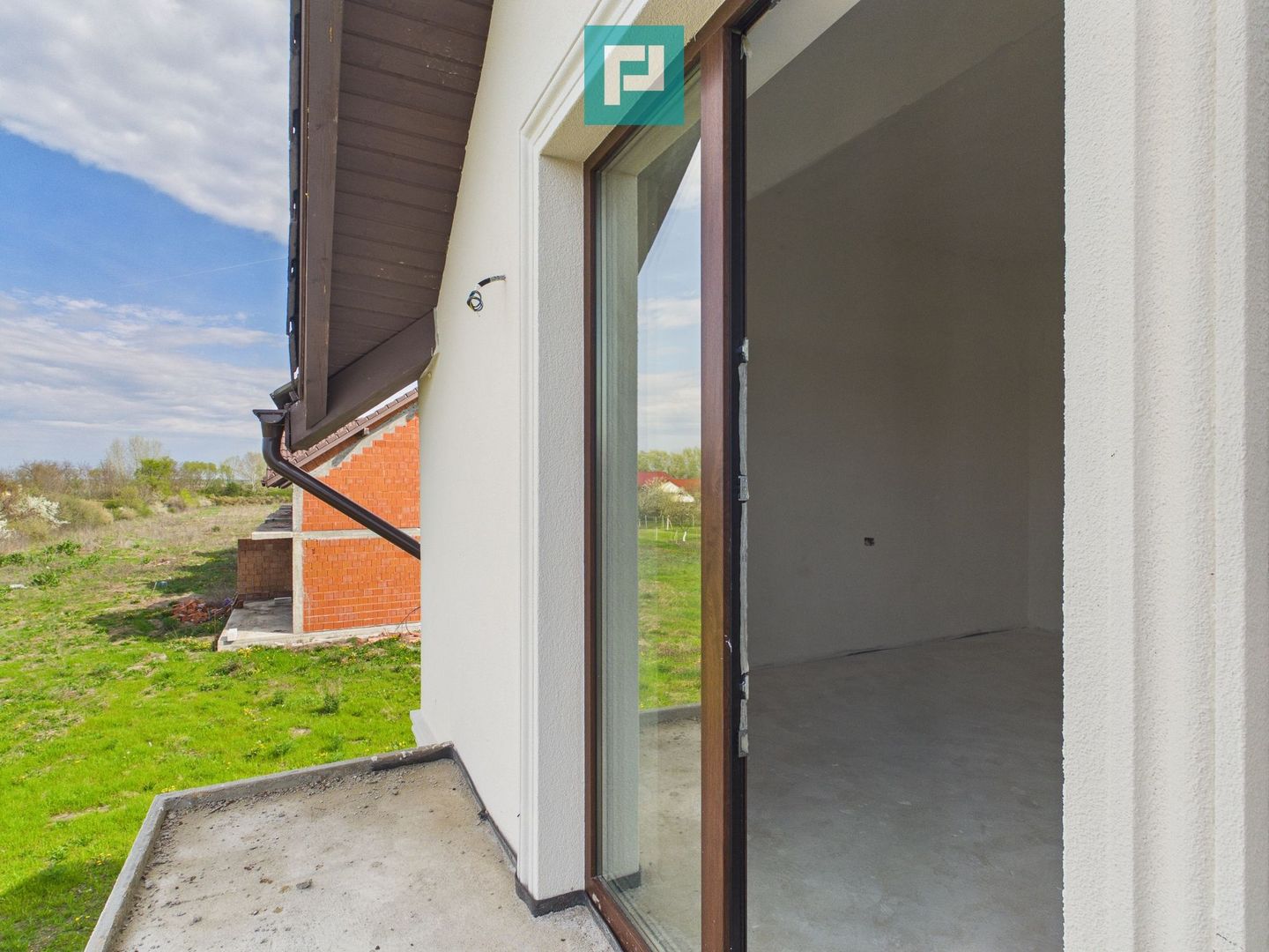 Duplex luminos 101 mp utili, teren 350mp în Covaci - Poză 32