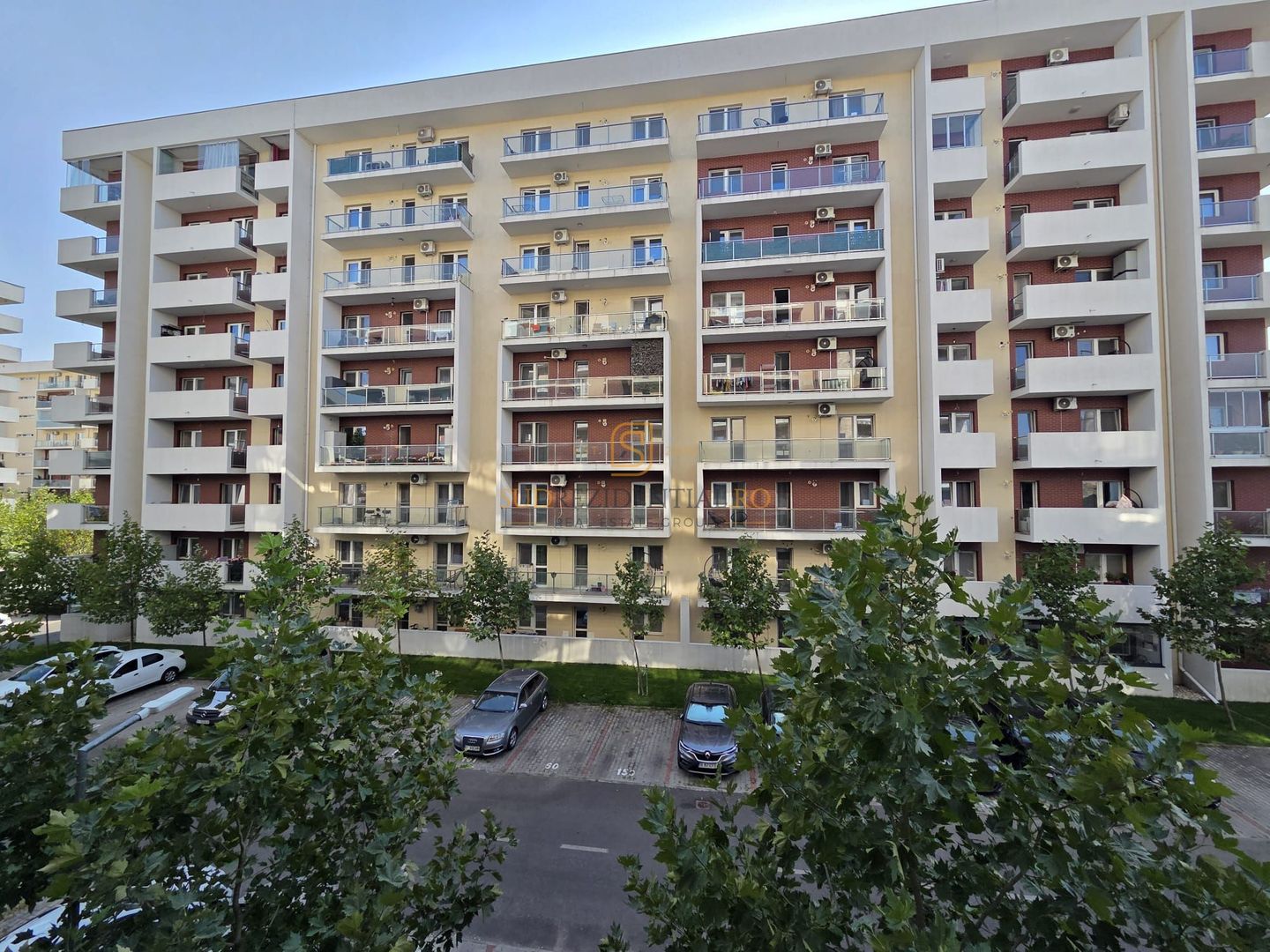 Apartament 2 camere de închiriat, The Grand Kristal Residence Sector 4 - Poză 25