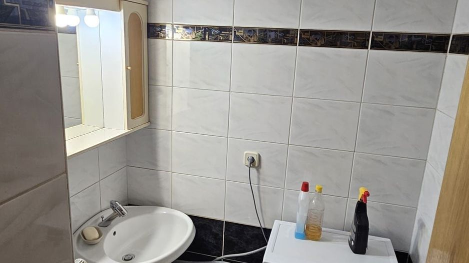 Închiriez apartament 3 camere, mobilat și utilat, Piața Alba Iulia - Poză 7