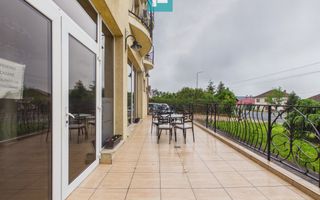 Pensiune 367 mp la drum principal Sântandrei - Poză 18