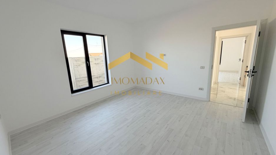 -Casa Individuala - Parter - 4 camere - - Poză 10